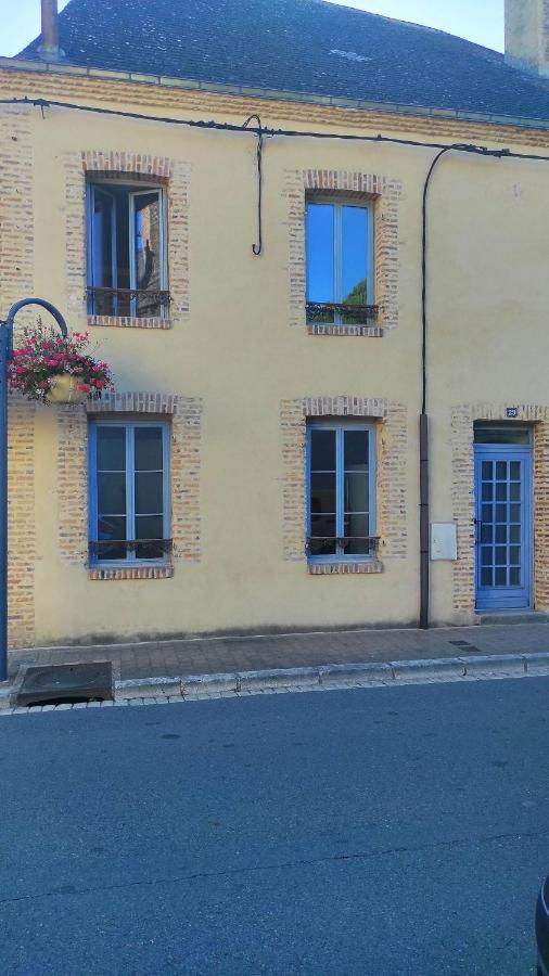Aubigny Appartement Centre Ville 1E Etage Экстерьер фото